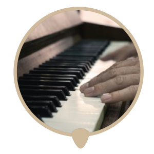 Piano hands right icon - Learn piano. Piano lessons, classes and teachers in Sydney City.